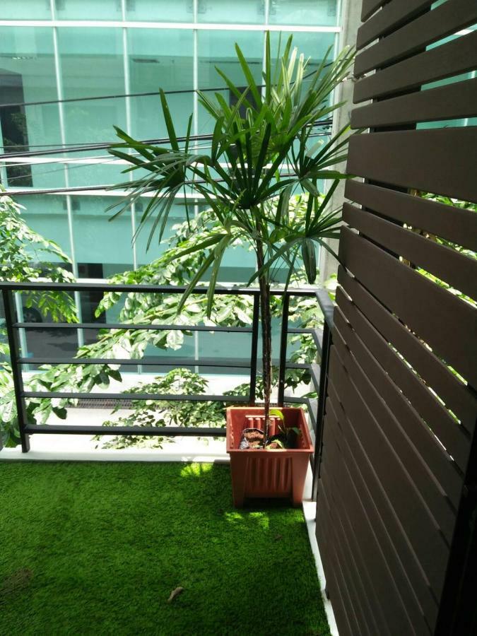 Ferienwohnung Live Like A Local In Ekkamai Bangkok Exterior foto